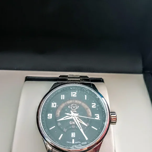 EVRI Silver and Black Men's Watch